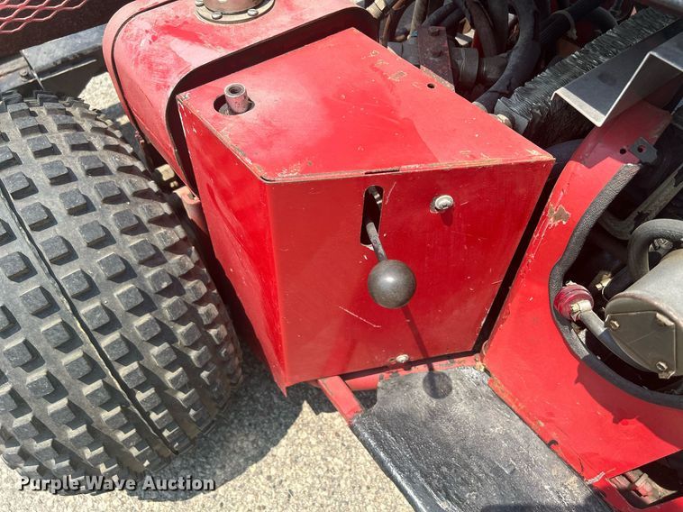 image for item DR4721 Toro  bunker rake