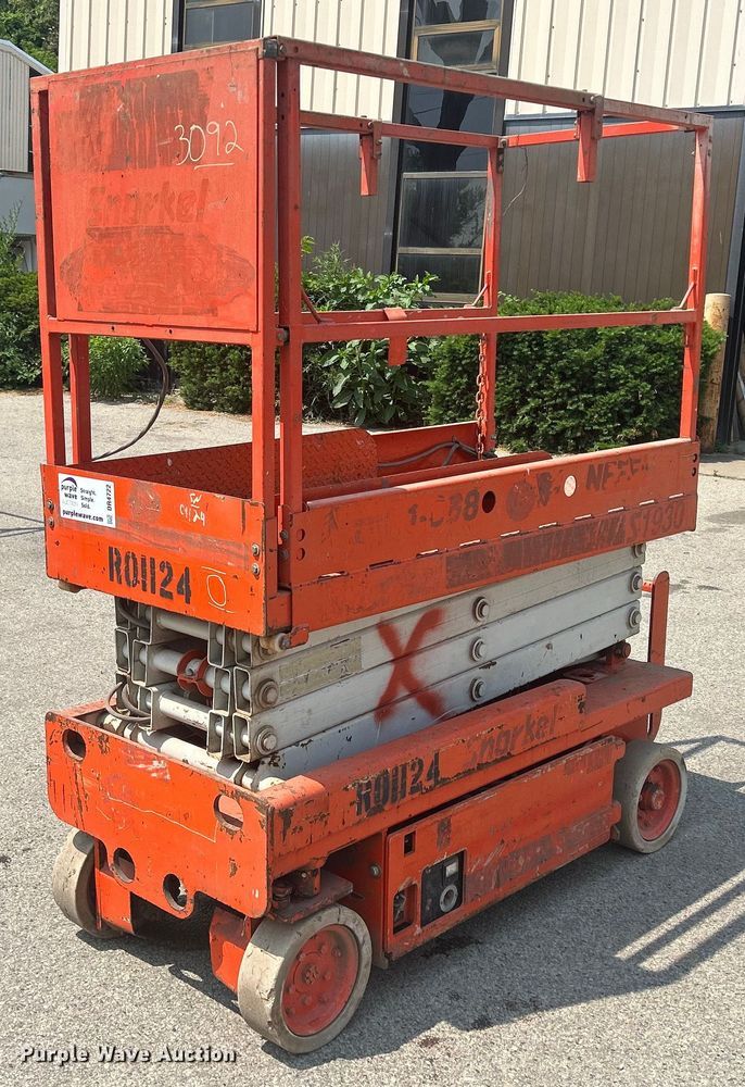 image for item DR4722 Snorkel S1930  scissor lift