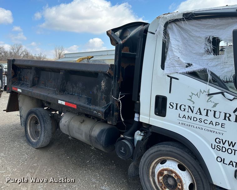 image for item DR5090 2009 Isuzu NQR  dump truck