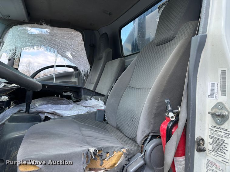 image for item DR5090 2009 Isuzu NQR  dump truck