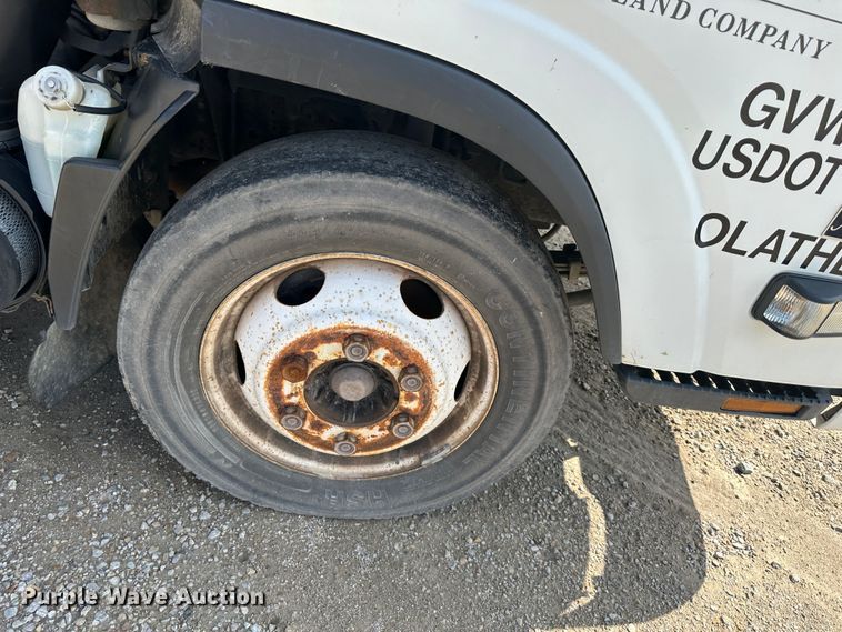 image for item DR5090 2009 Isuzu NQR  dump truck