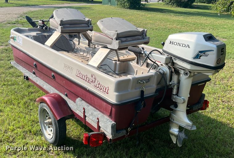 image for item DR5735 2001 Buster  boat