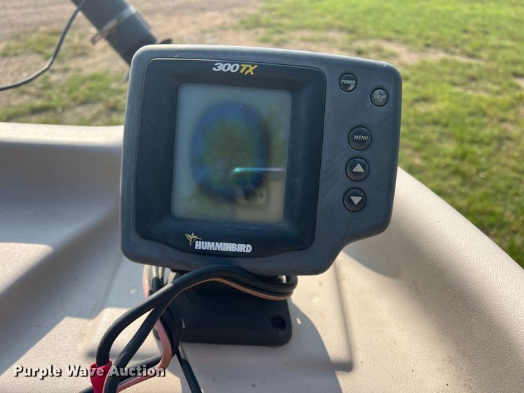 image for item DR5735 2001 Buster  boat