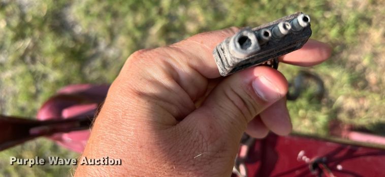 image for item DR5735 2001 Buster  boat