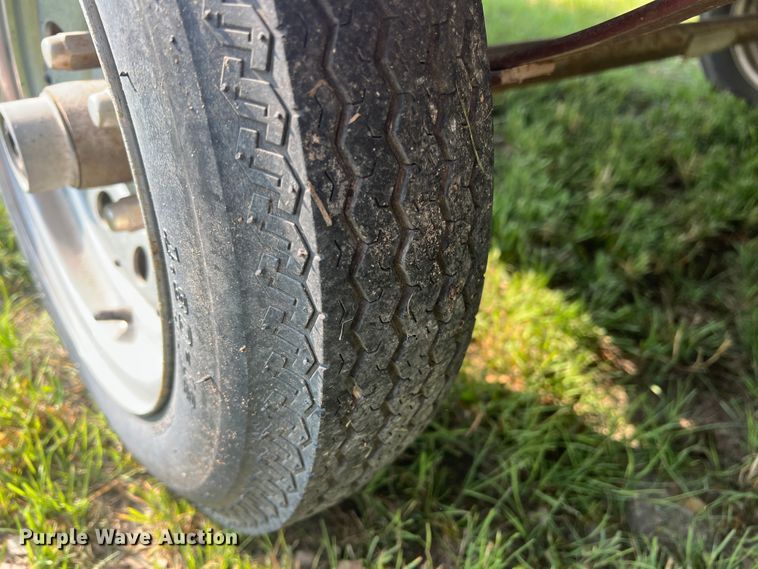 image for item DR5735 2001 Buster  boat