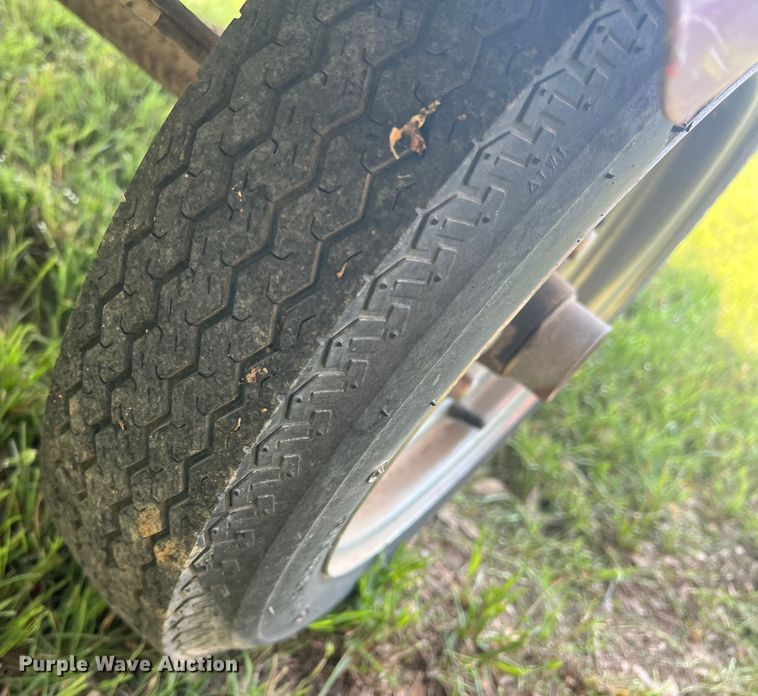 image for item DR5735 2001 Buster  boat