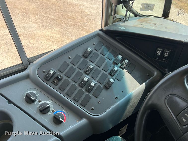 image for item II9161 2008 International CE300  school bus