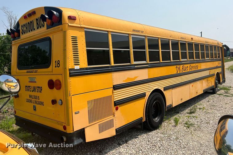 image for item II9162 2003 Thomas Built Saf-T-Liner MVP ER  school bus