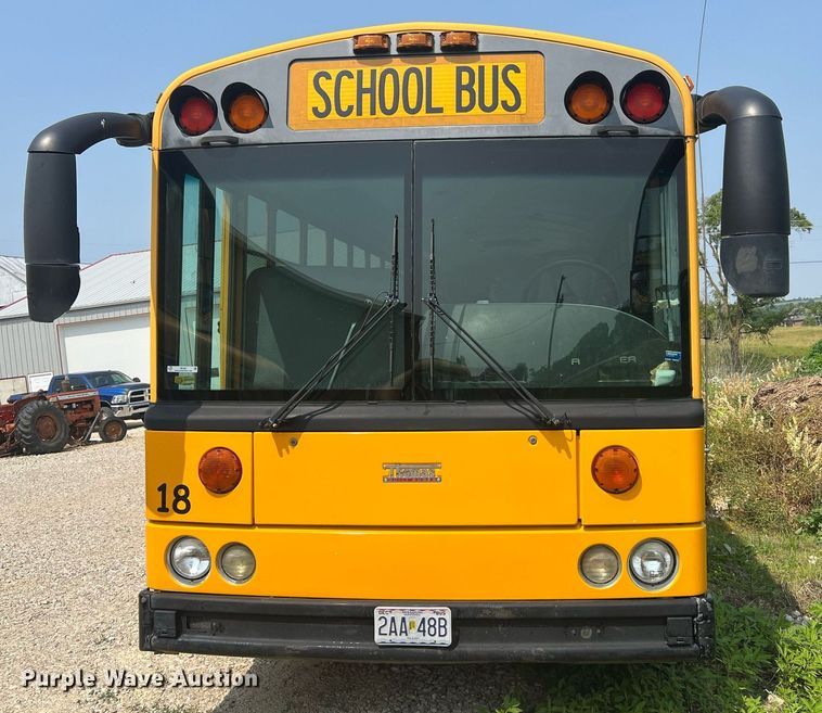 image for item II9162 2003 Thomas Built Saf-T-Liner MVP ER  school bus