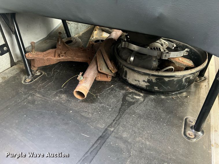 image for item II9162 2003 Thomas Built Saf-T-Liner MVP ER  school bus