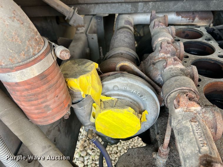 image for item II9162 2003 Thomas Built Saf-T-Liner MVP ER  school bus