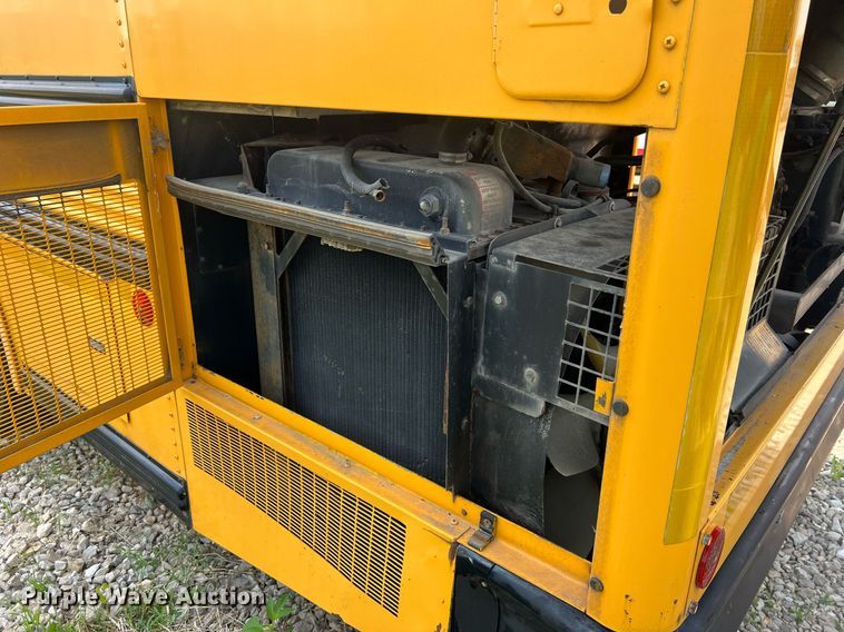 image for item II9162 2003 Thomas Built Saf-T-Liner MVP ER  school bus