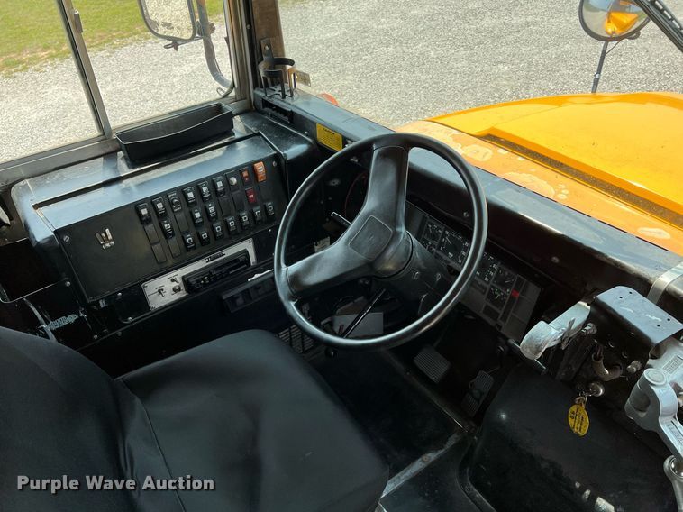 image for item II9164 1998 International 3800  school bus