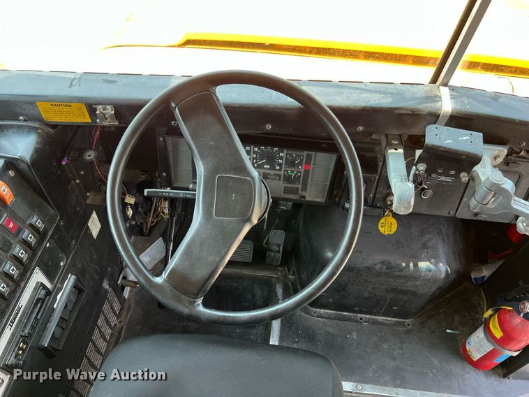 image for item II9164 1998 International 3800  school bus