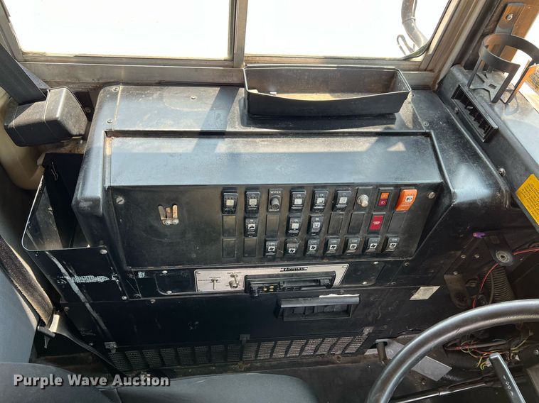 image for item II9164 1998 International 3800  school bus