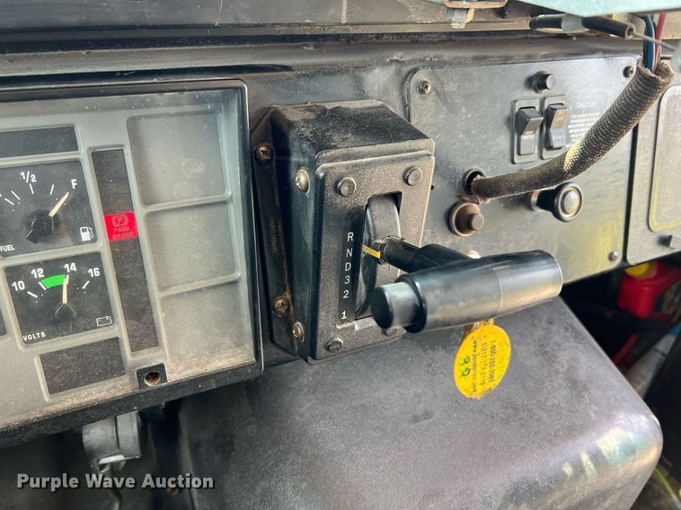 image for item II9164 1998 International 3800  school bus