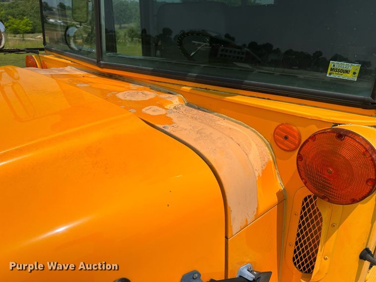 image for item II9164 1998 International 3800  school bus