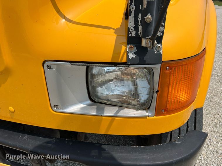 image for item II9164 1998 International 3800  school bus