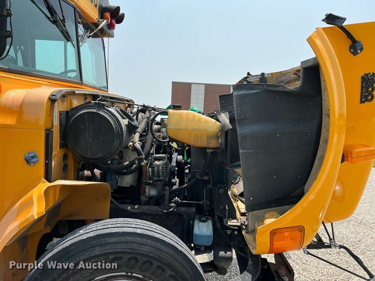 image for item II9164 1998 International 3800  school bus