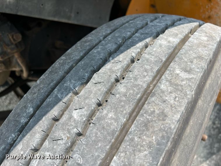 image for item II9164 1998 International 3800  school bus