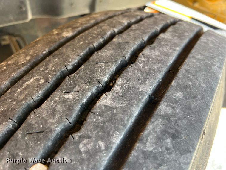 image for item II9164 1998 International 3800  school bus