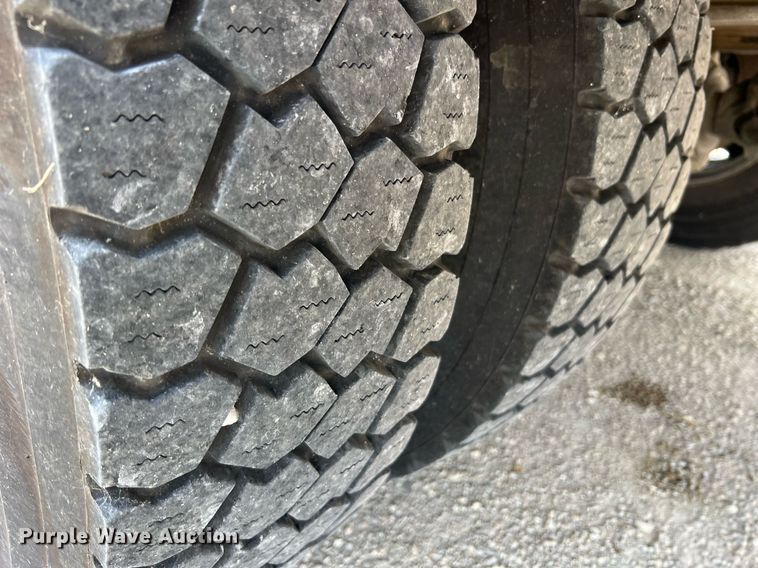 image for item II9164 1998 International 3800  school bus