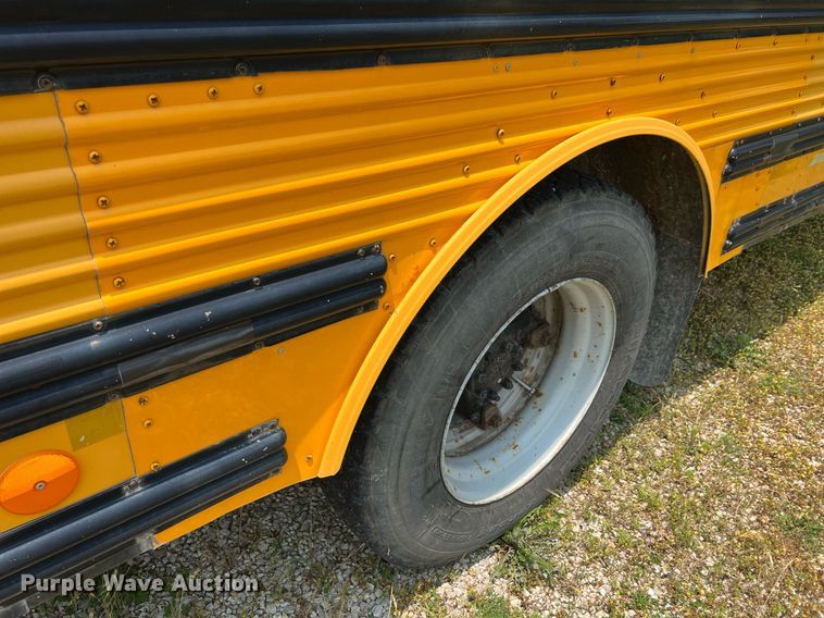 image for item II9165 1998 International 3800  school bus