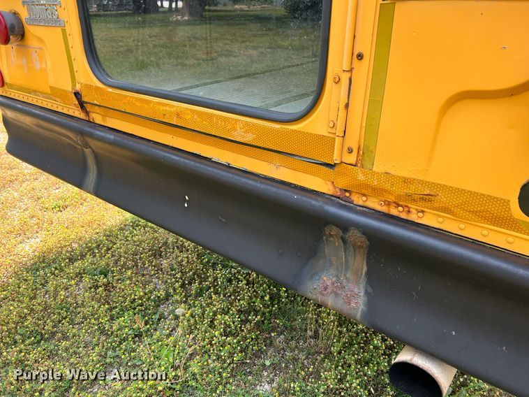 image for item II9165 1998 International 3800  school bus