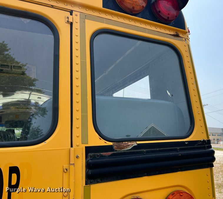 image for item II9165 1998 International 3800  school bus