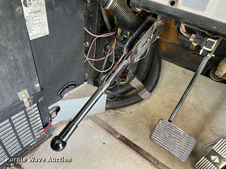 image for item II9165 1998 International 3800  school bus