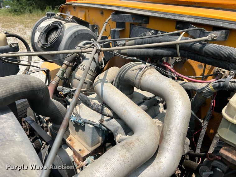 image for item II9165 1998 International 3800  school bus