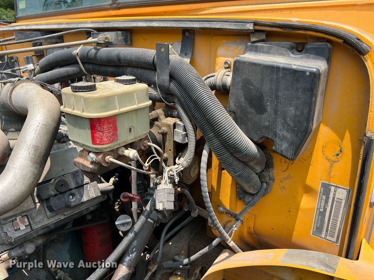 image for item II9165 1998 International 3800  school bus