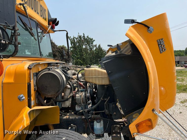 image for item II9165 1998 International 3800  school bus