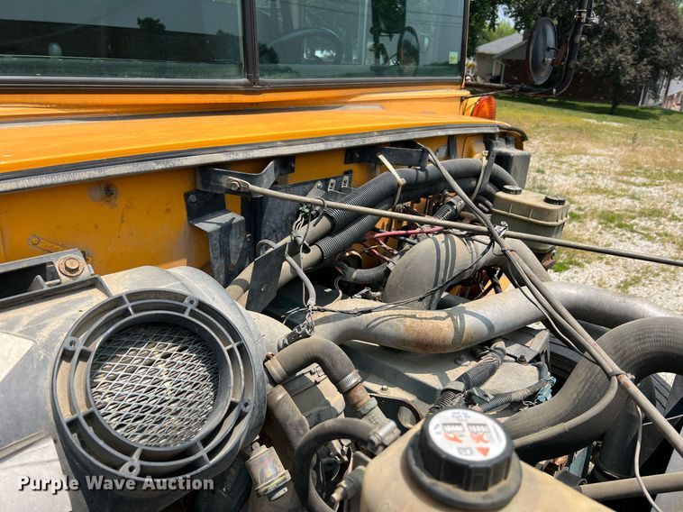 image for item II9165 1998 International 3800  school bus