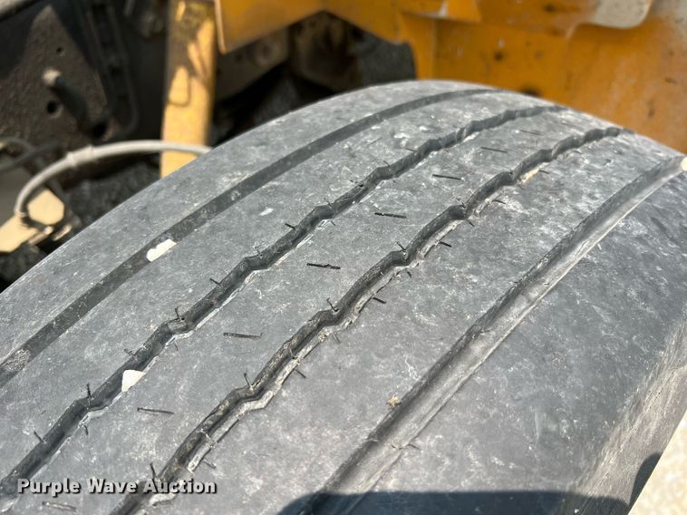 image for item II9165 1998 International 3800  school bus