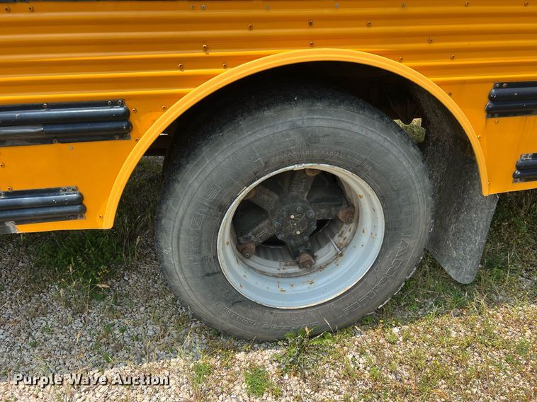 image for item II9165 1998 International 3800  school bus