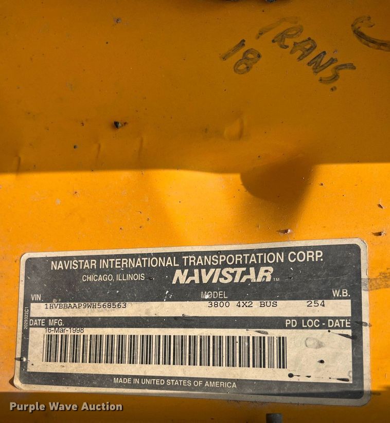 image for item II9165 1998 International 3800  school bus