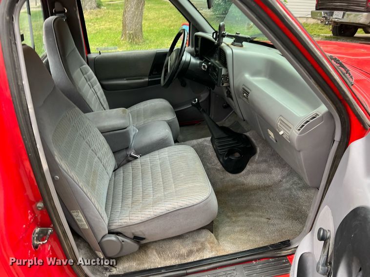 image for item II9166 1994 Ford Ranger  pickup truck