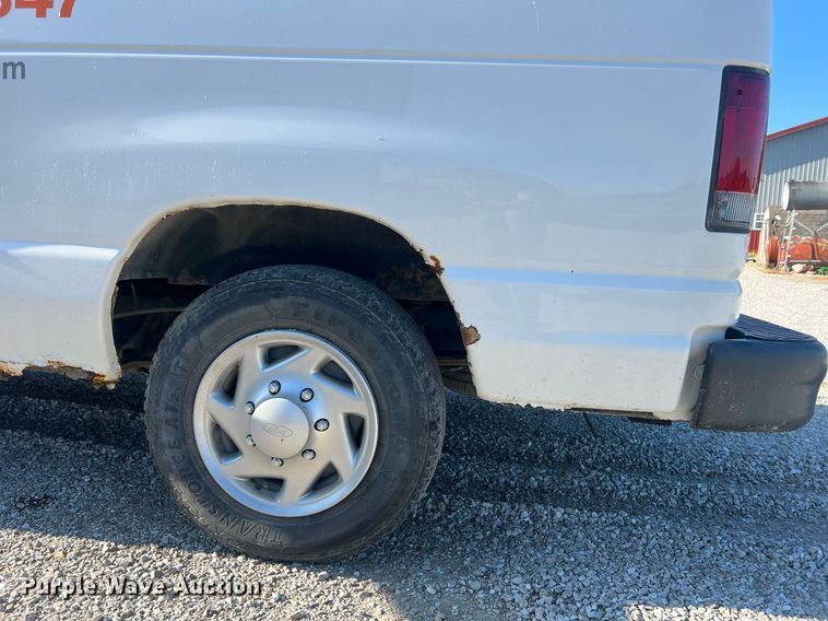 image for item II9189 2013 Ford E150  van