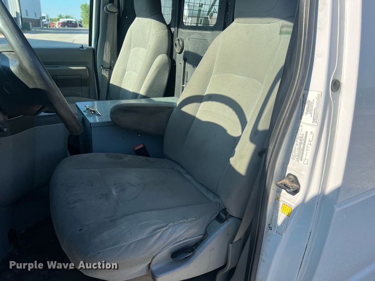 image for item II9189 2013 Ford E150  van