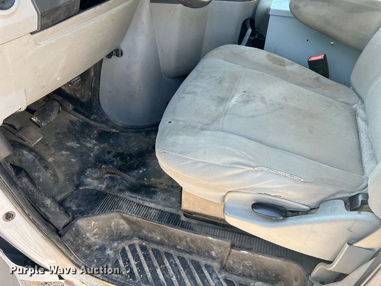 image for item II9189 2013 Ford E150  van