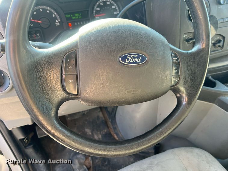 image for item II9189 2013 Ford E150  van