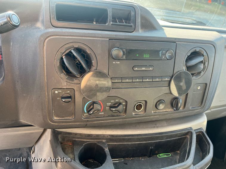 image for item II9189 2013 Ford E150  van