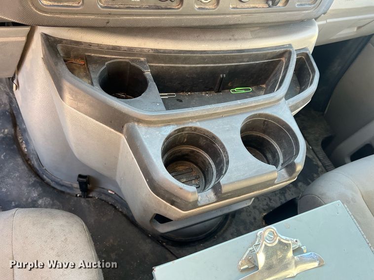 image for item II9189 2013 Ford E150  van