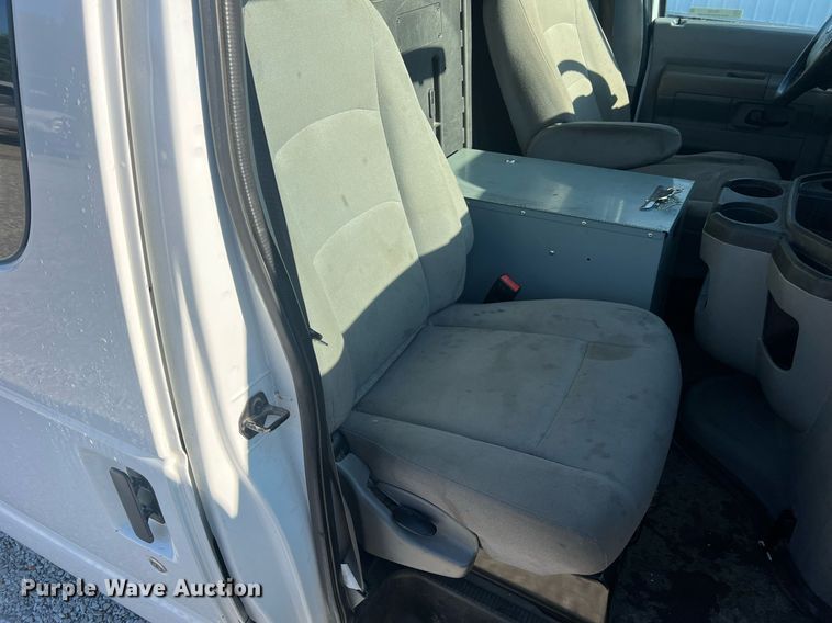 image for item II9189 2013 Ford E150  van