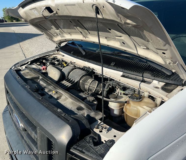 image for item II9189 2013 Ford E150  van