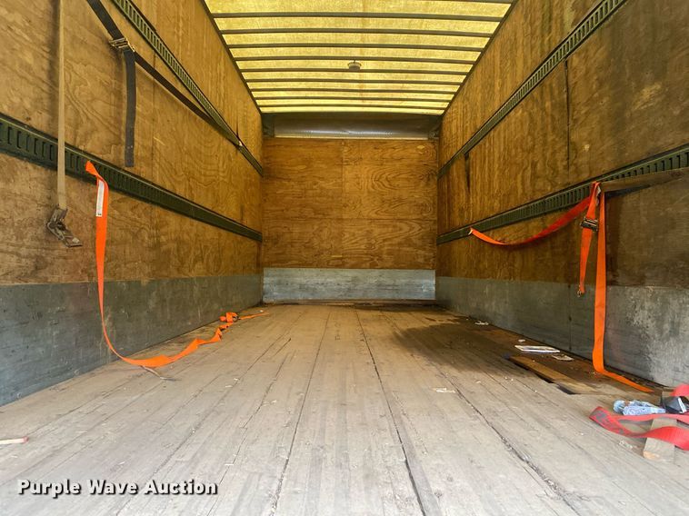 image for item KB9526 2006 Kenworth T300  box truck