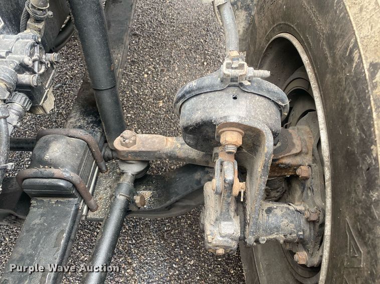 image for item KB9526 2006 Kenworth T300  box truck