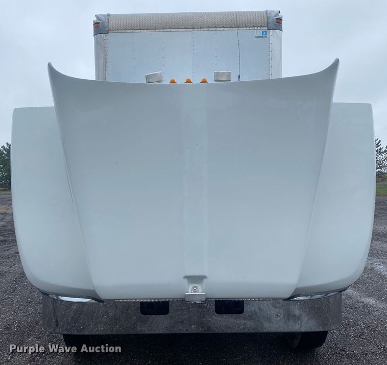 image for item KB9526 2006 Kenworth T300  box truck