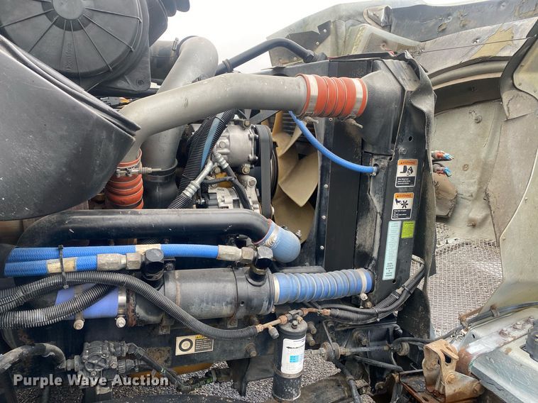 image for item KB9526 2006 Kenworth T300  box truck